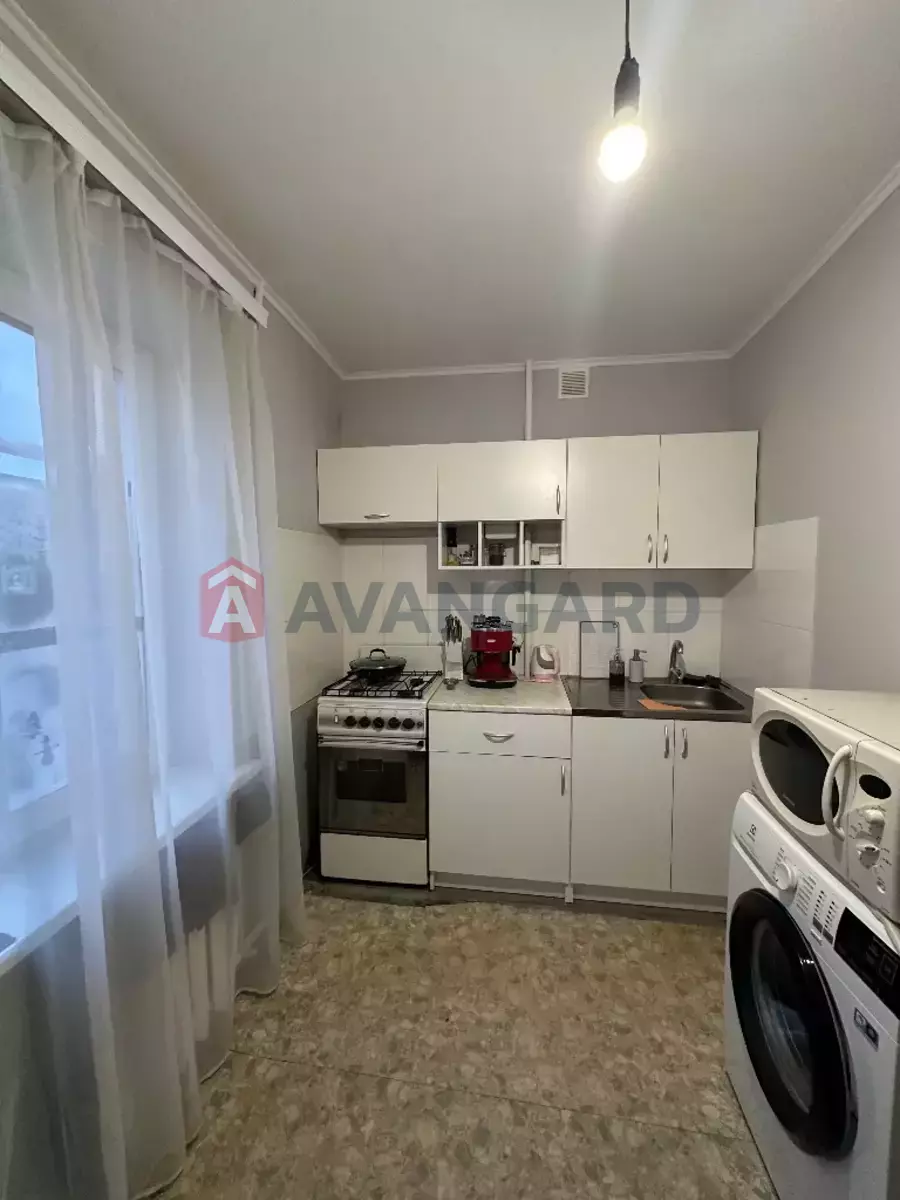 3 ��. ��������, 73/-/- ��. �., 4/9 ������ ���� 3