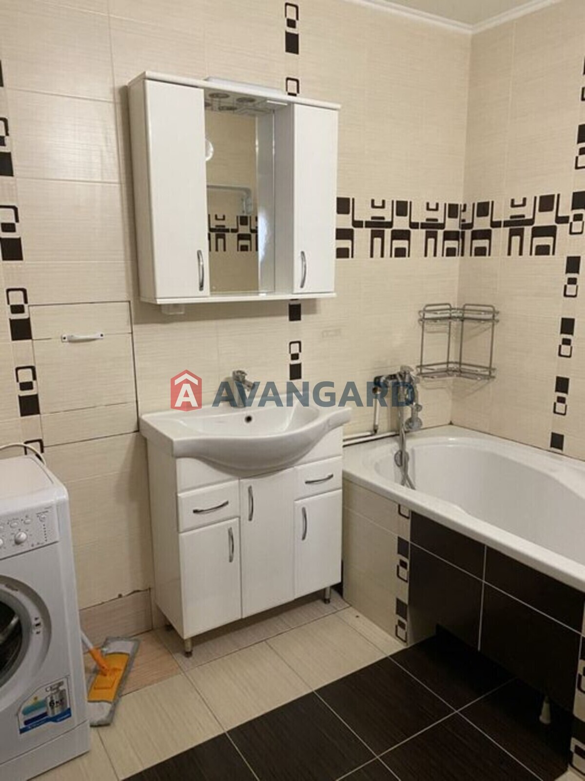 2 ��. ��������, 80/-/17 ��. �., 9/10 ������ ���� 2