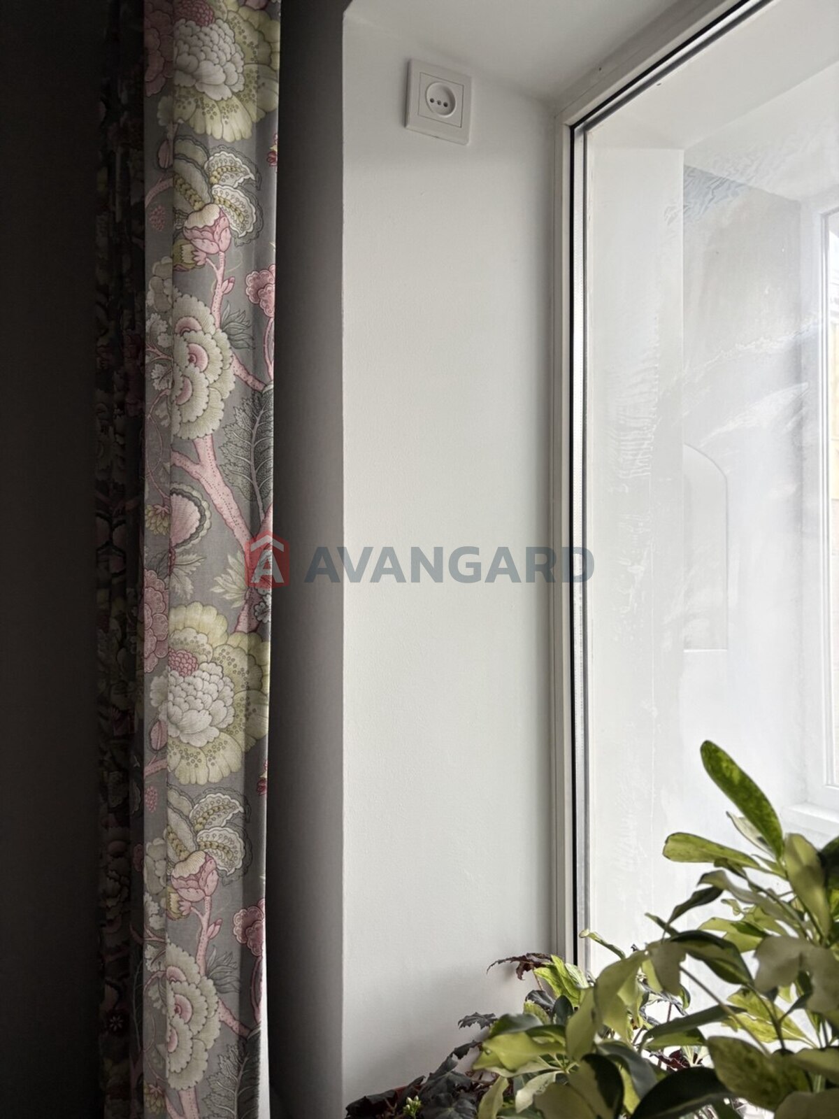 3 ��. ��������, 63/-/10 ��. �., 5/9 ������ ���� 8