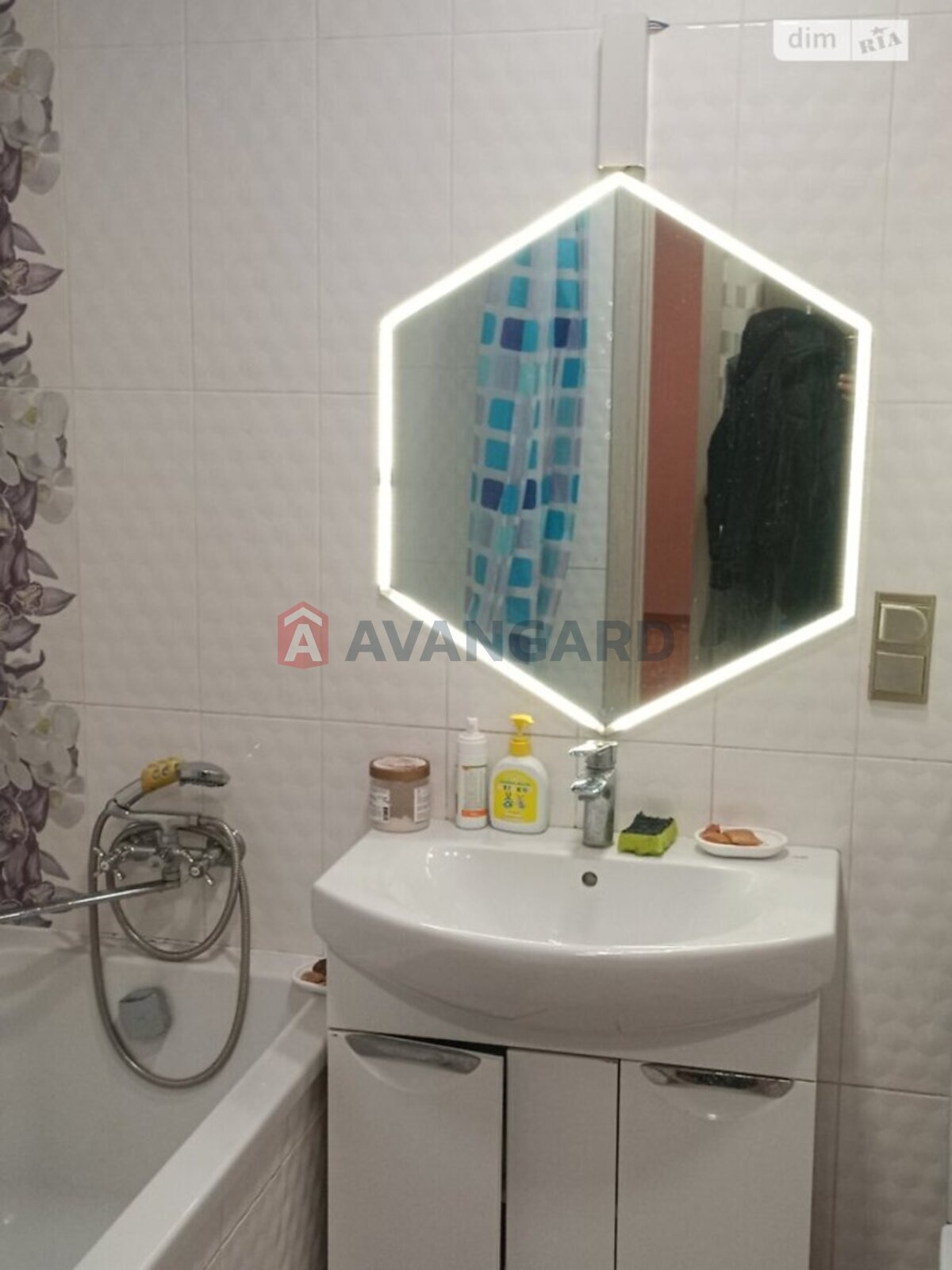 2 ��. ��������, 36/25/4 ��. �., 1/10 ������ ���� 20