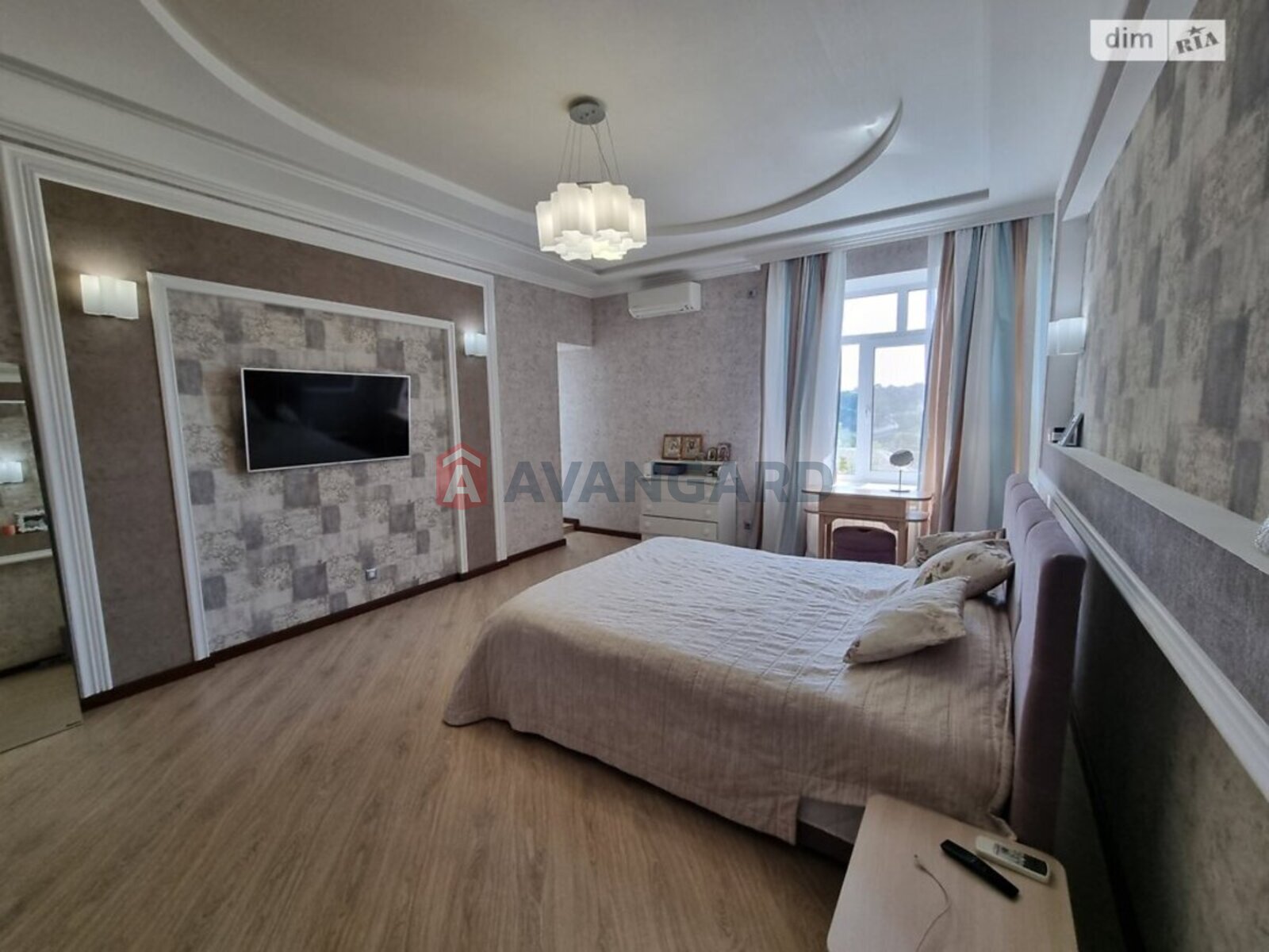 3 ��. ��������, 79/30/10 ��. �., 3/3 ������ ���� 8