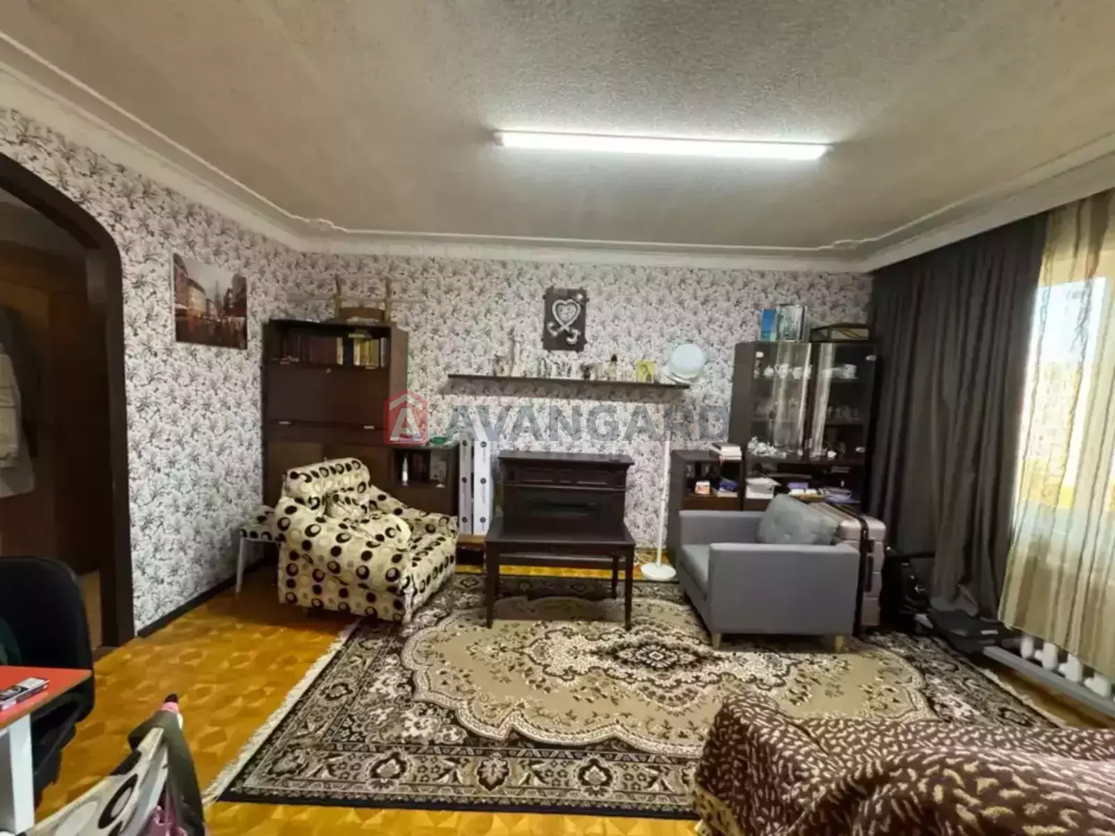 3 . , 67/-/8 . ., 8/9   2