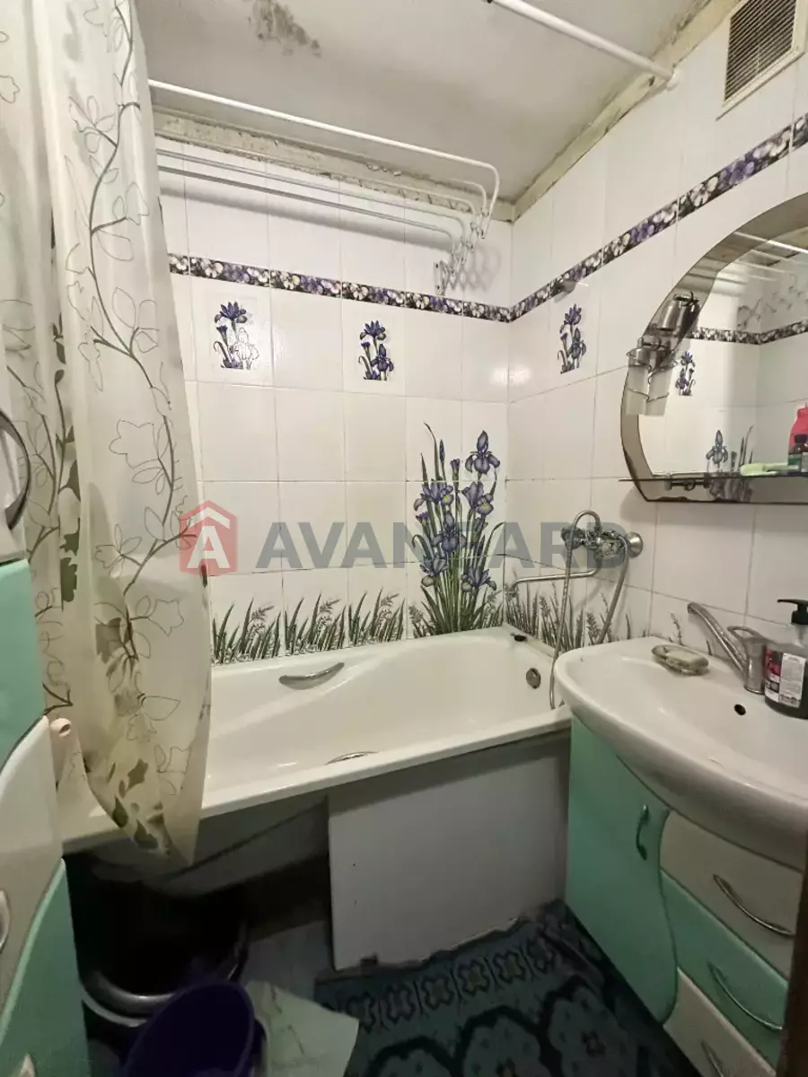 4 ��. ��������, 98/-/- ��. �., 2/9 ������ ���� 7