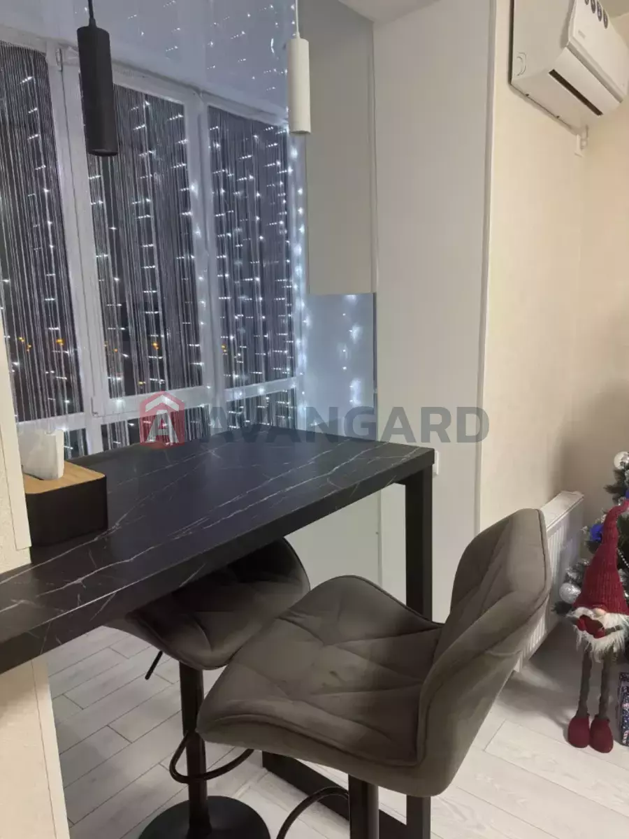 1 ��. ��������, 44/22/12 ��. �., 8/12 ������ ���� 11