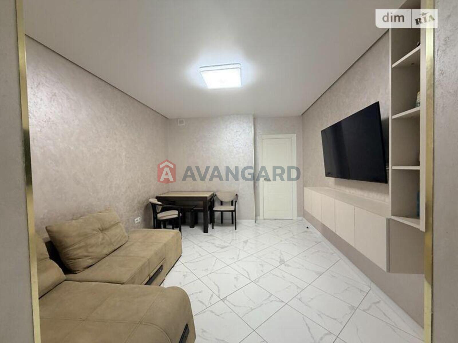 2 ��. ��������, 62/44/15 ��. �., 5/14 ������ ���� 8