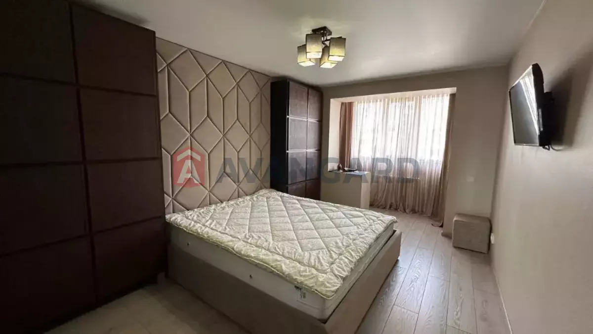 3 ��. ��������, 64/-/- ��. �., 8/9 ������ ���� 5