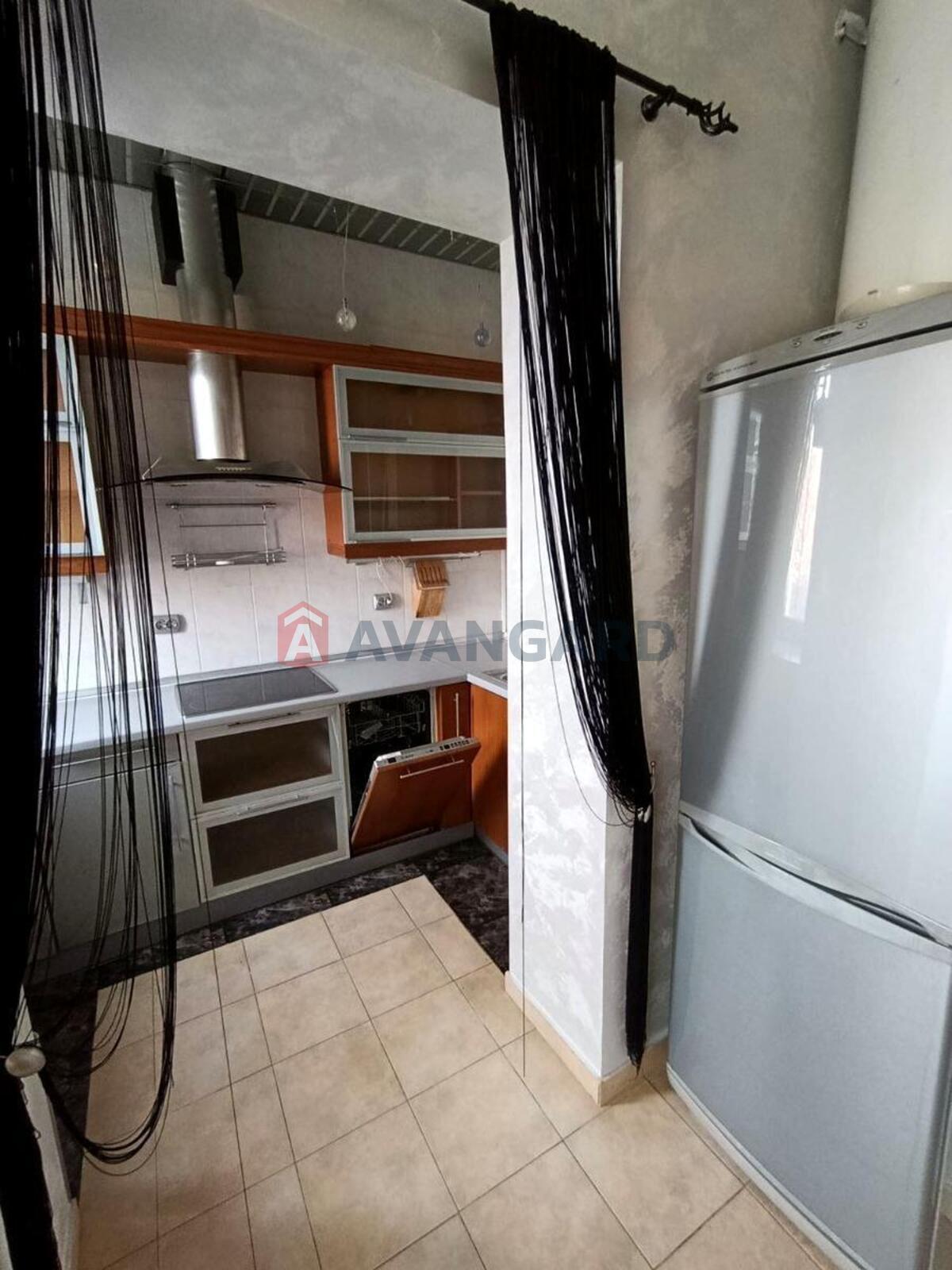 4 ��. ��������, 130/80/7 ��. �., 4/4 ������ ���� 6