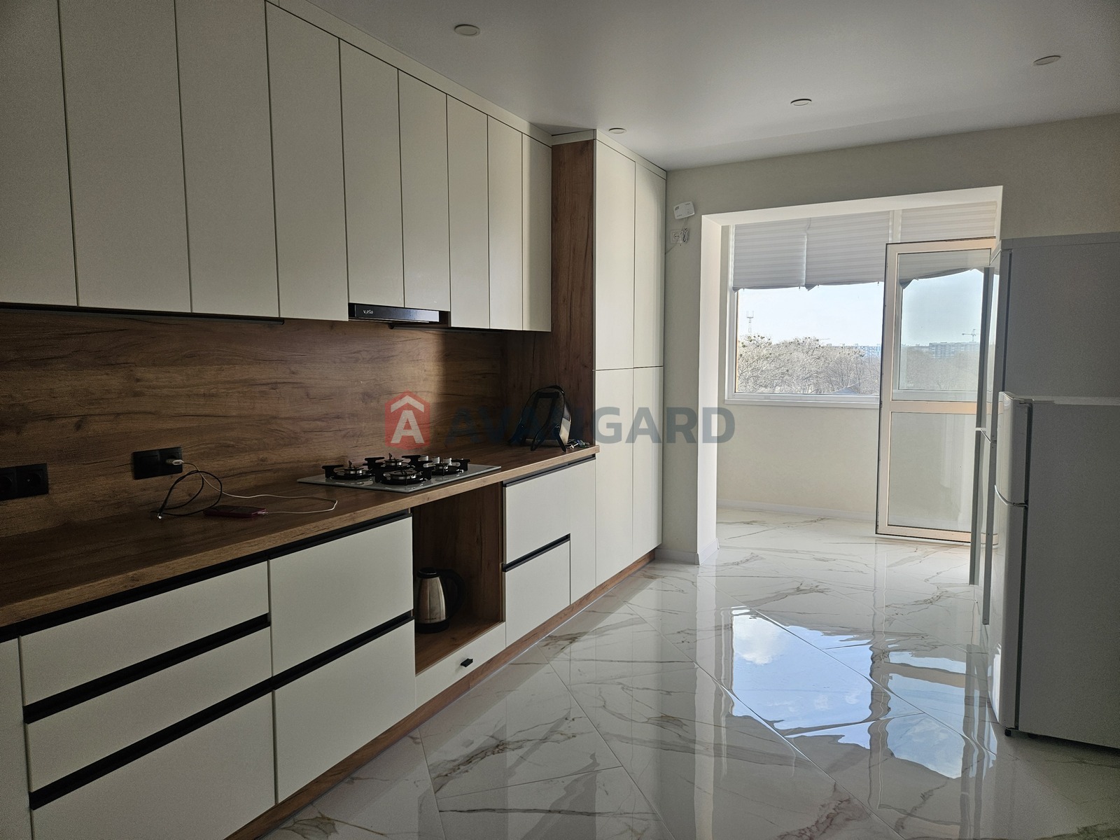 2 ��. ��������, 54/-/18 ��. �., 8/10 ������ ���� 1