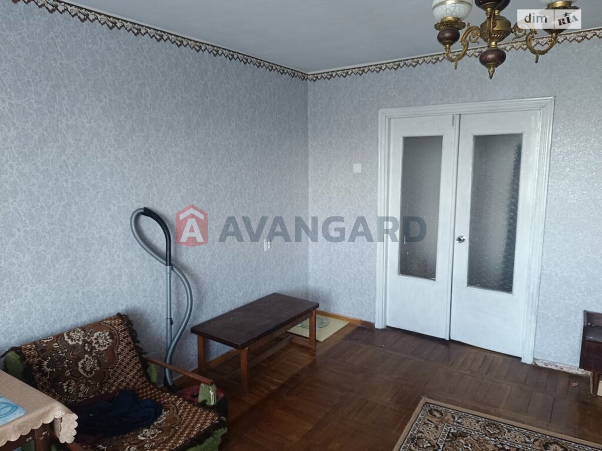 3 ��. ��������, 70/-/7.3 ��. �., 8/9 ������ ���� 8