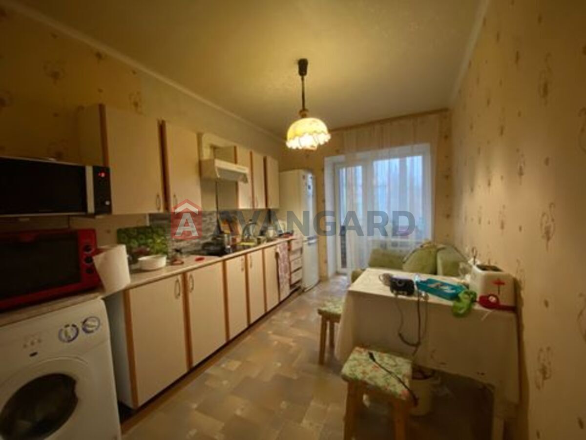 3 ��. ��������, 69.1/41.3/9.8 ��. �., 4/14 ������ ���� 5