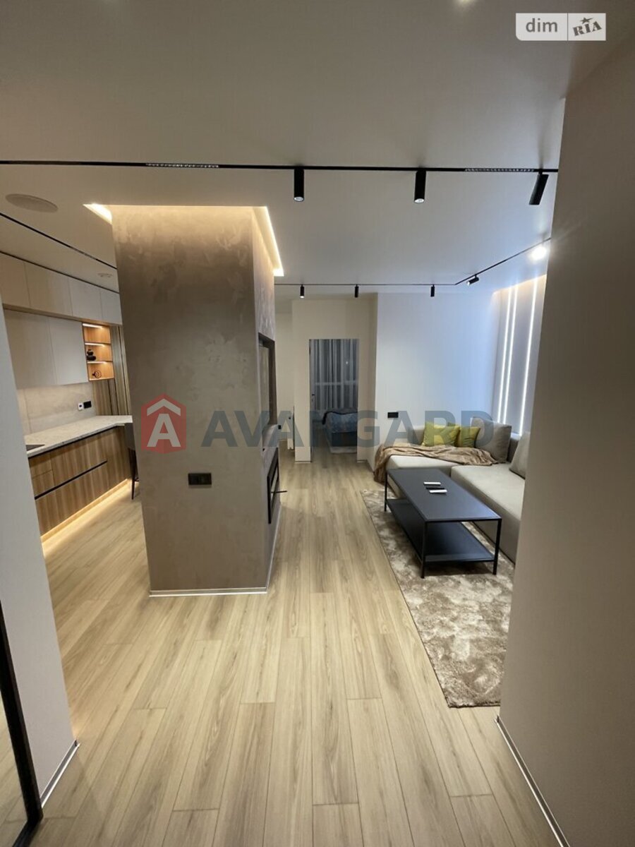 1 ����. ��������, 58/18/19 ��. �., 13/17 ���� ���� 12