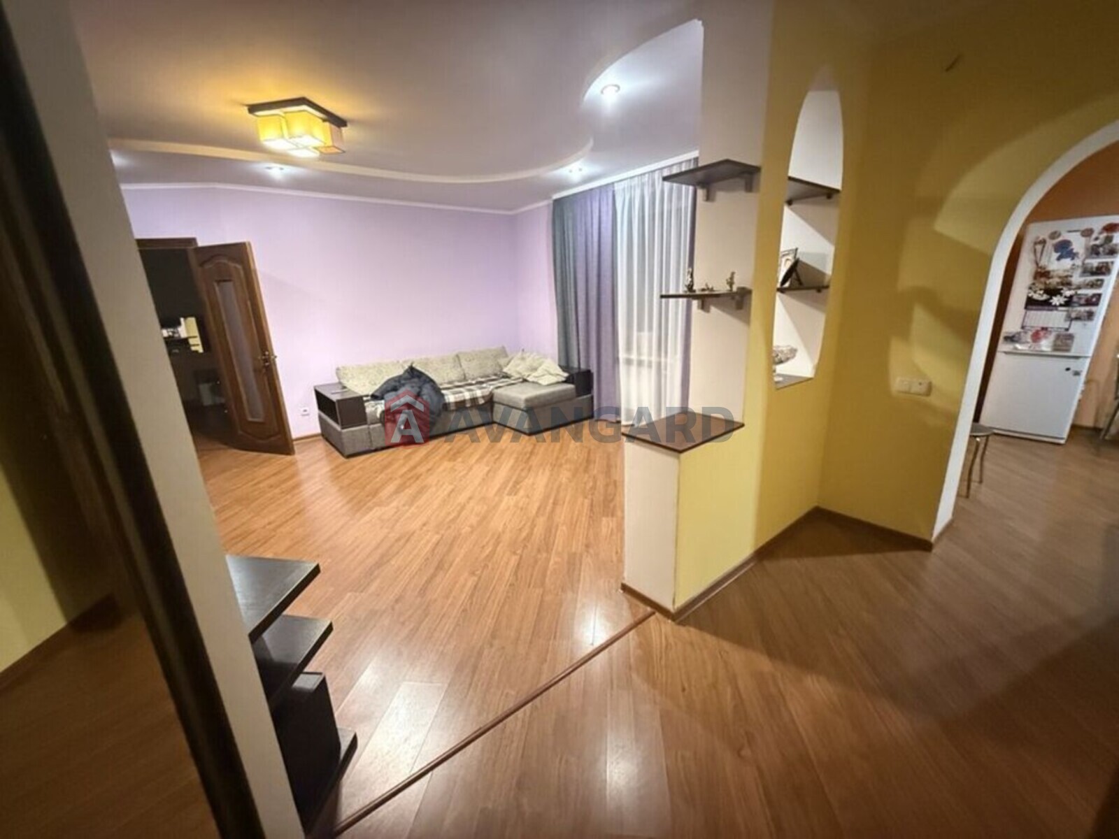 3 ��. ��������, 89/-/13 ��. �., 8/9 ������ ���� 5