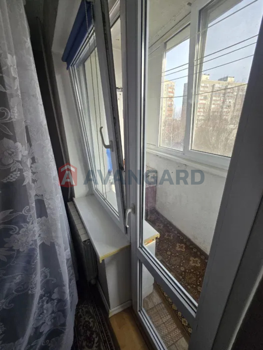 1 . , 28/-/5 . ., 8/9   5