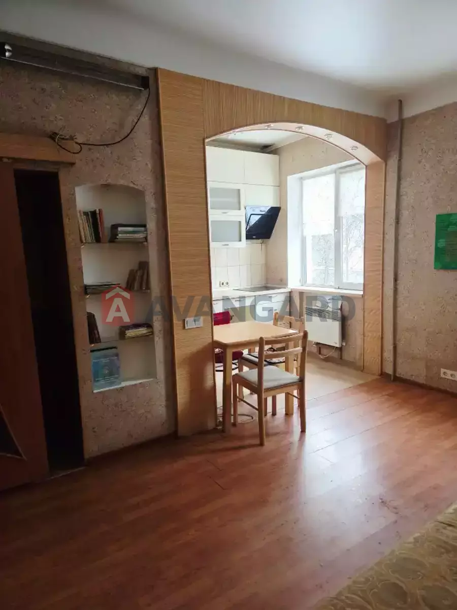 1 ��. ��������, 24/15/7 ��. �., 2/2 ������ ���� 4