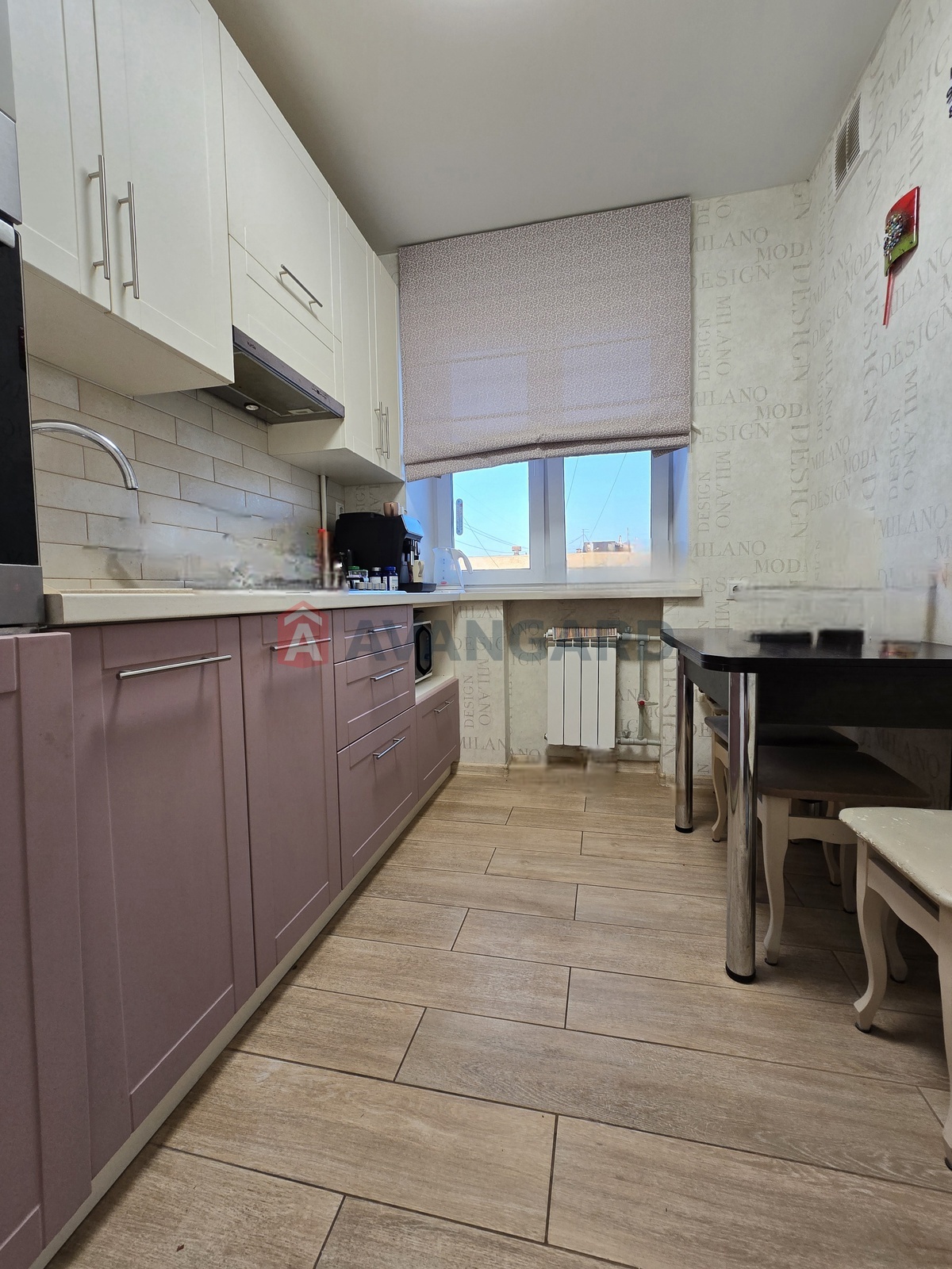 2 ��. ��������, 43.7/-/8 ��. �., 9/9 ������ ���� 2