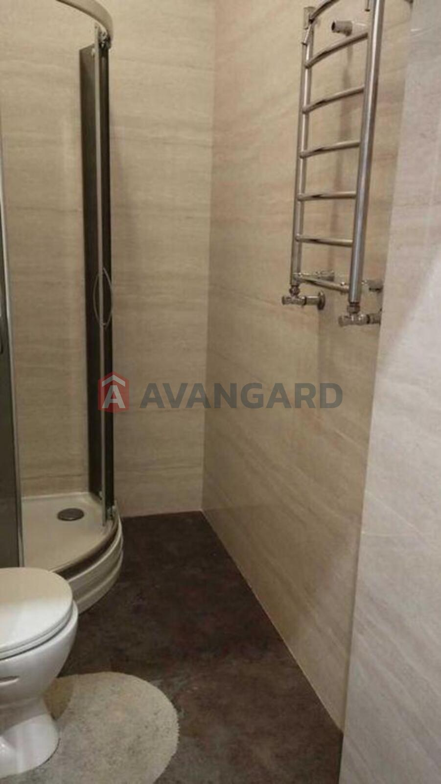 2 ��. ��������, 49/-/4 ��. �., 9/10 ������ ���� 10