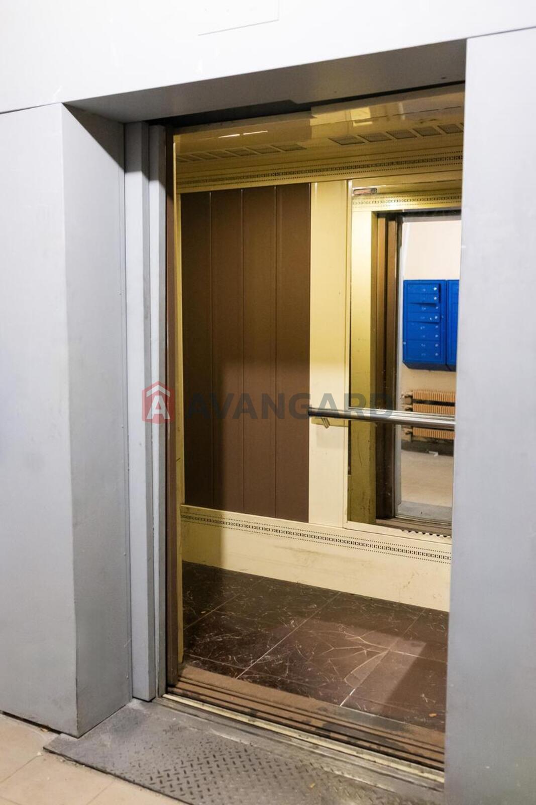 2 ��. ��������, 52/-/7 ��. �., 7/12 ������ ���� 7