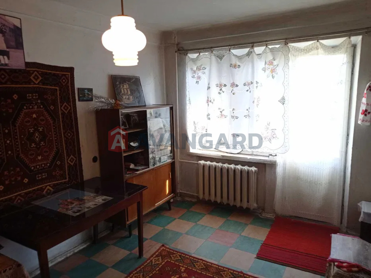 2 ��. ��������, 44/-/7 ��. �., 4/5 ������ ���� 3