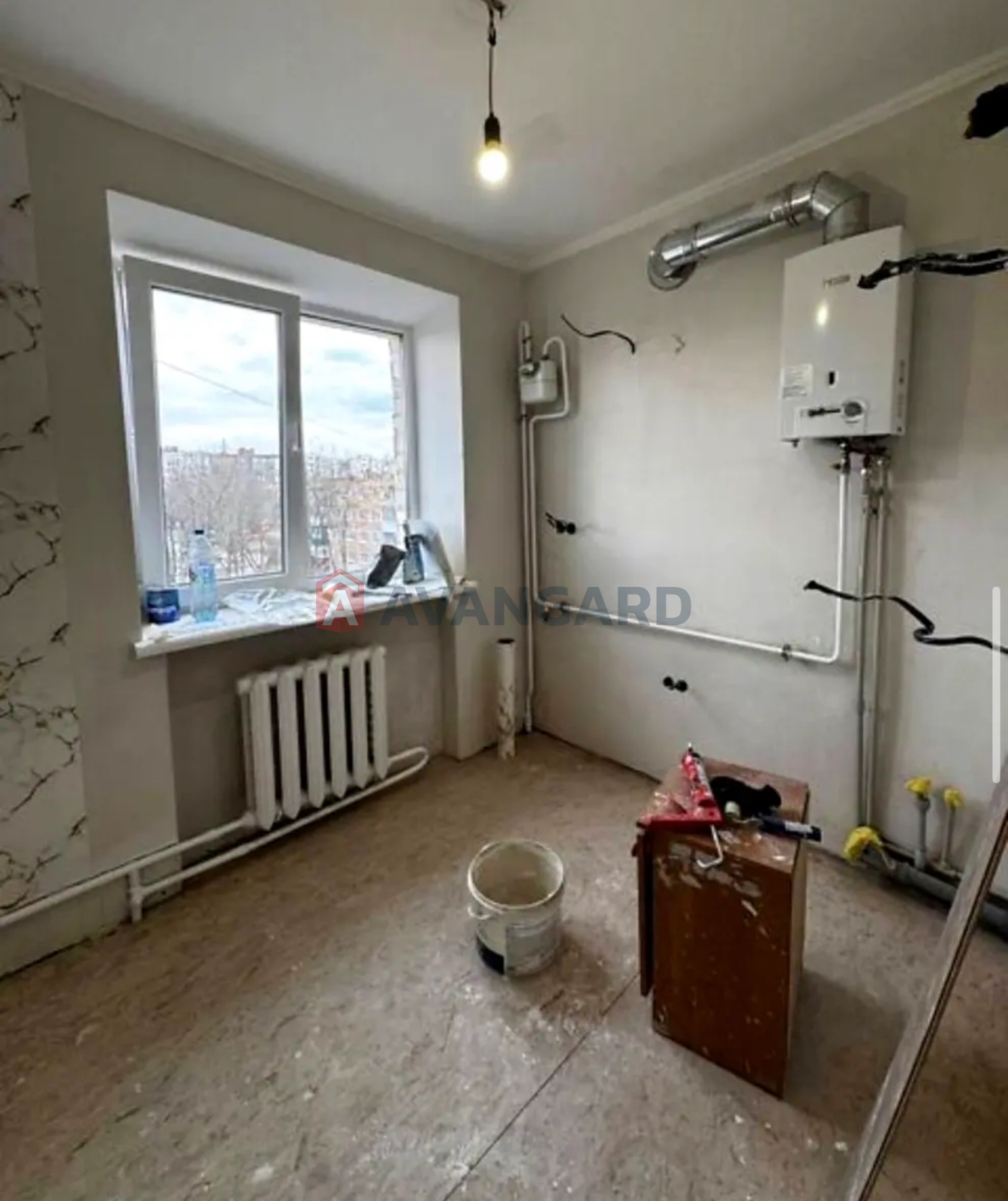 3 ��. ��������, 58.6/40.8/6 ��. �., 5/5 ������ ���� 4