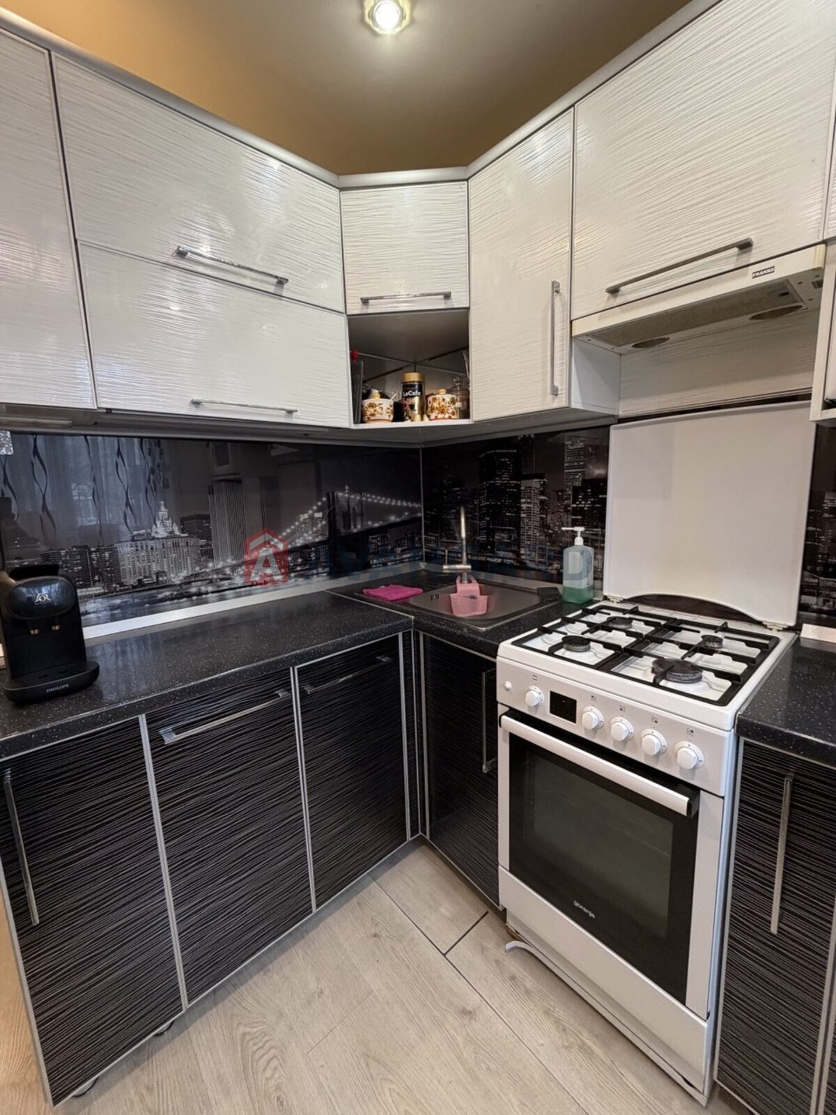 2 ��. ��������, 40/-/6 ��. �., 3/5 ������ ���� 1