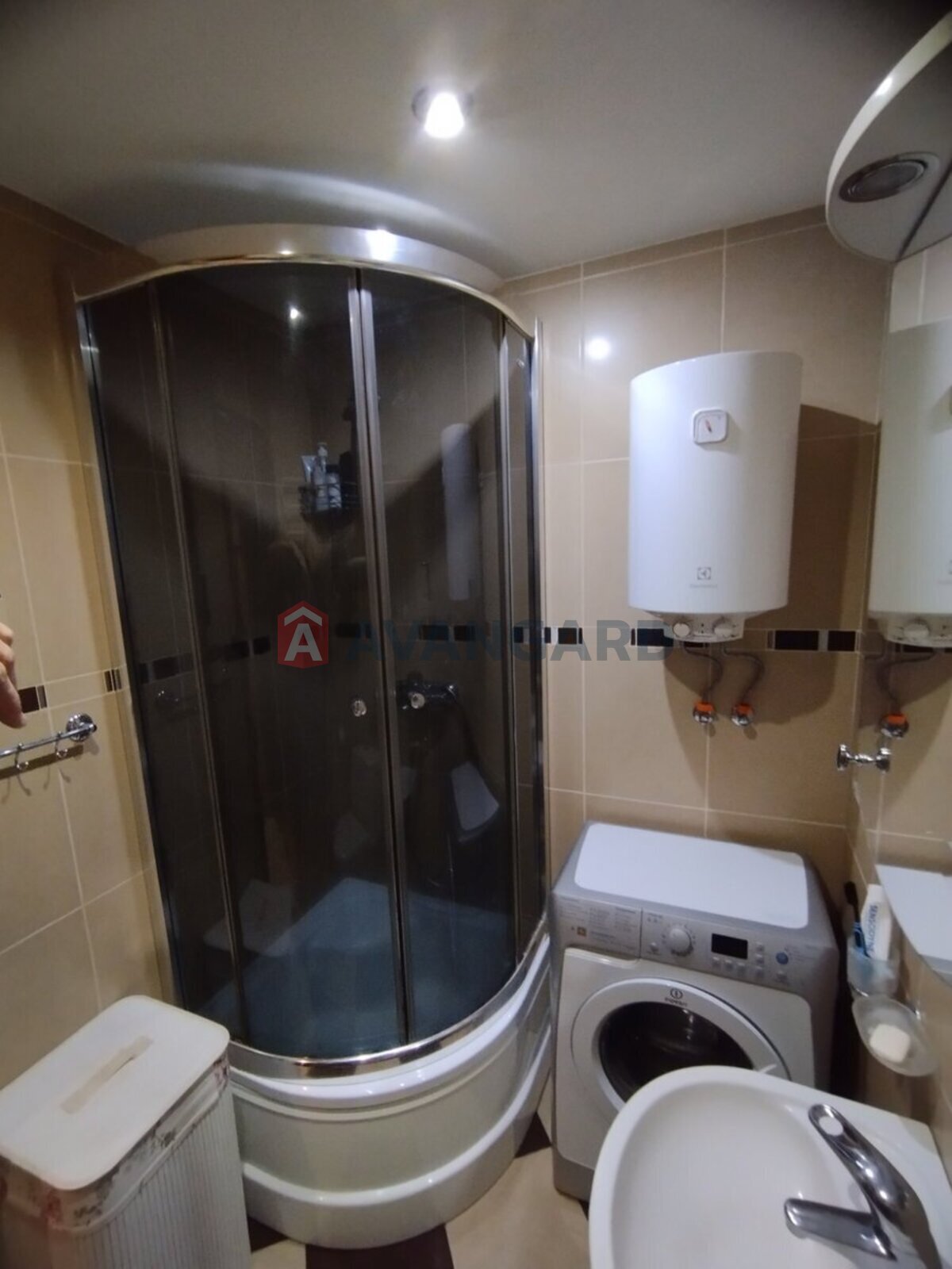 2 ����. ��������, 46/28/7 ��. �., 3/5 ���� ���� 13