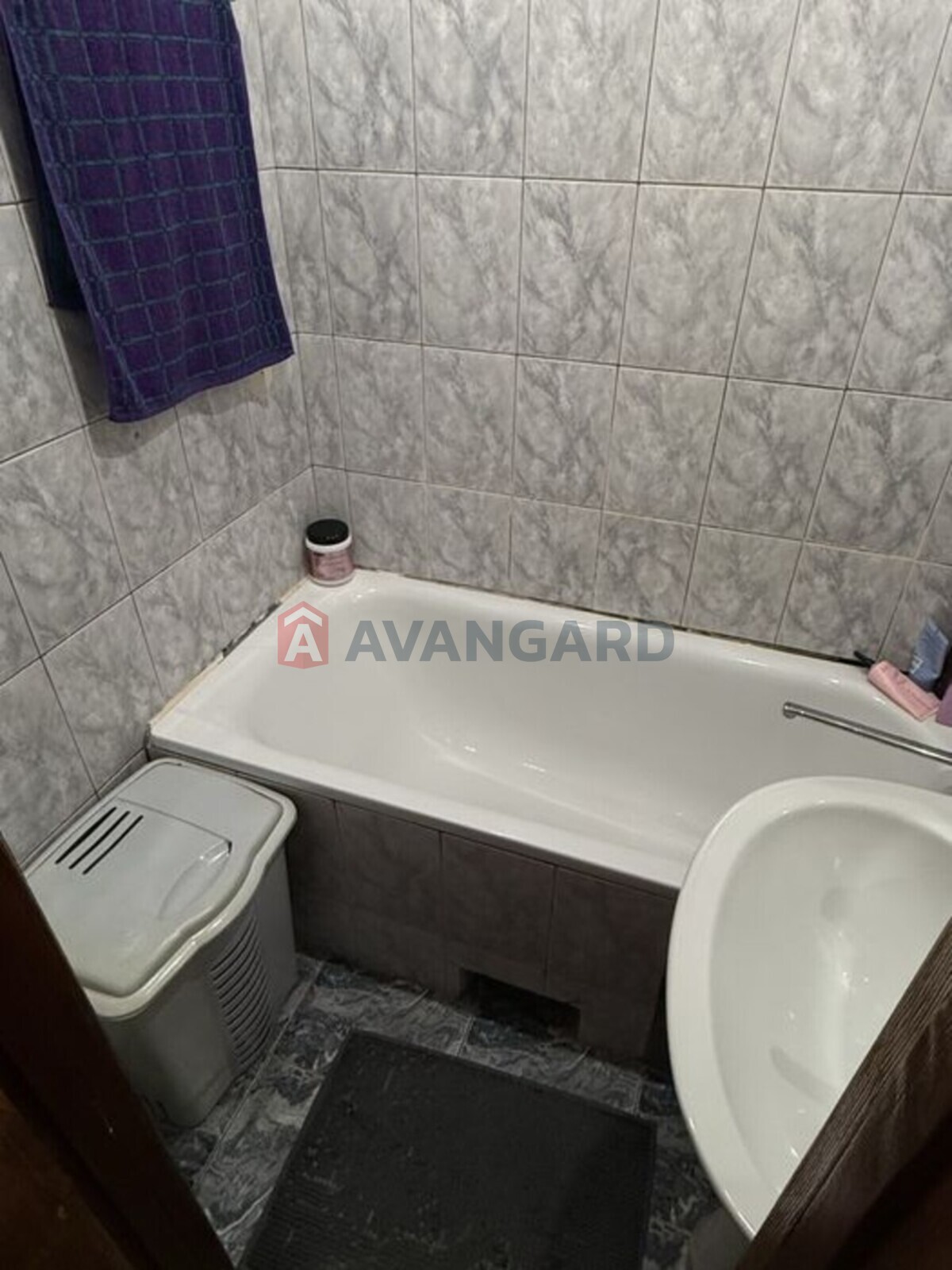 2 ��. ��������, 50/-/8 ��. �., 8/9 ������ ���� 8