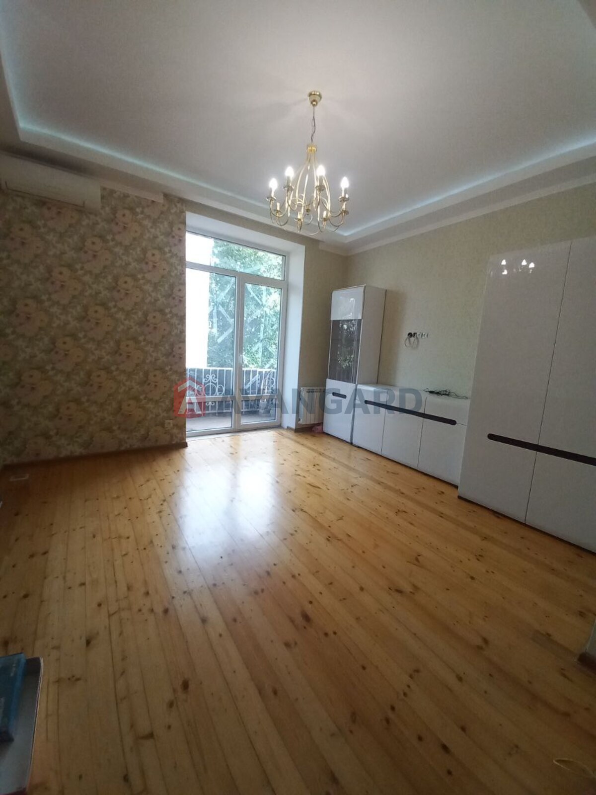 2 ��. ��������, 52/-/7 ��. �., 2/3 ������ ���� 5