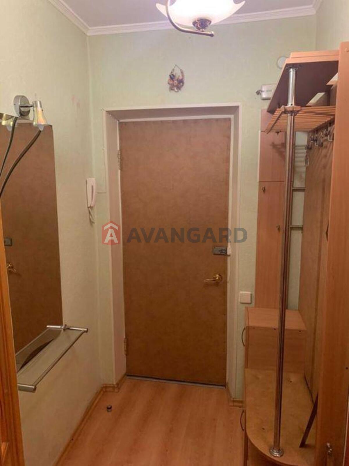 1 ��. ��������, 30/-/6 ��. �., 4/5 ������ ���� 21