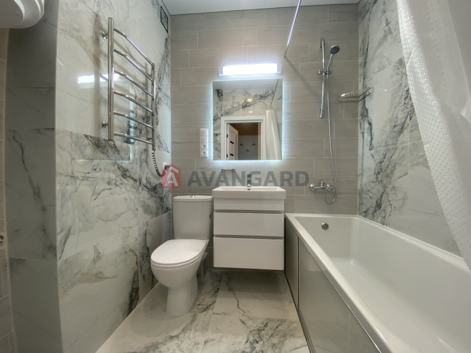 1 ��. ��������, 44/14/20 ��. �., 24/26 ������ ���� 21