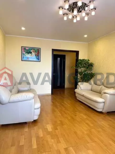 3 ��. ��������, 85/-/12 ��. �., 15/16 ������ ���� 4