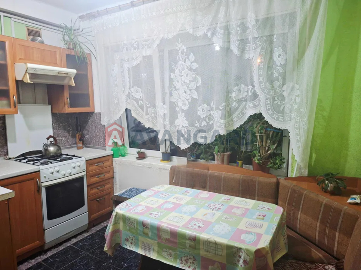 1 ��. ��������, 46/-/7 ��. �., 1/5 ������ ���� 9