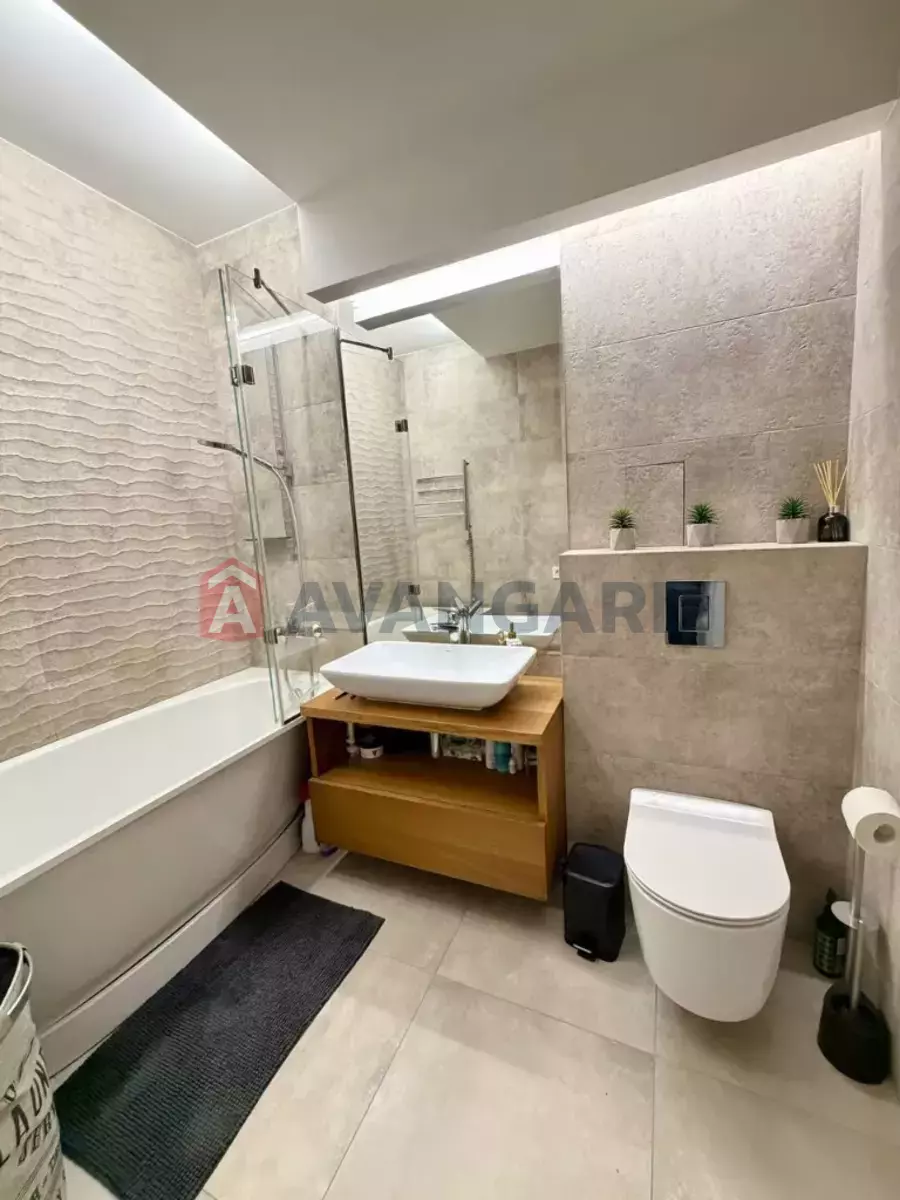 3 ��. ��������, 57/-/- ��. �., 10/12 ������ ���� 3