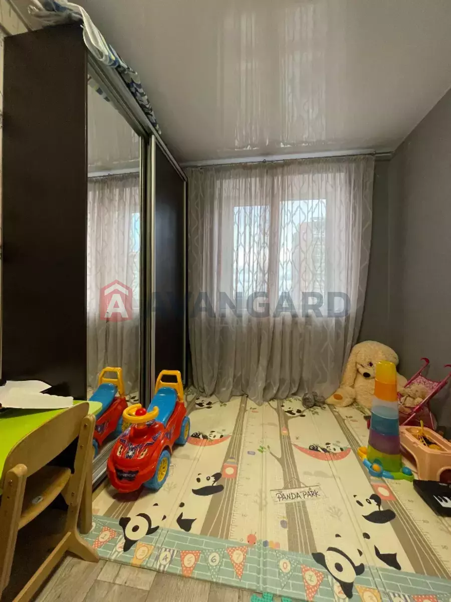 3 ��. ��������, 69/39/6 ��. �., 8/16 ������ ���� 6