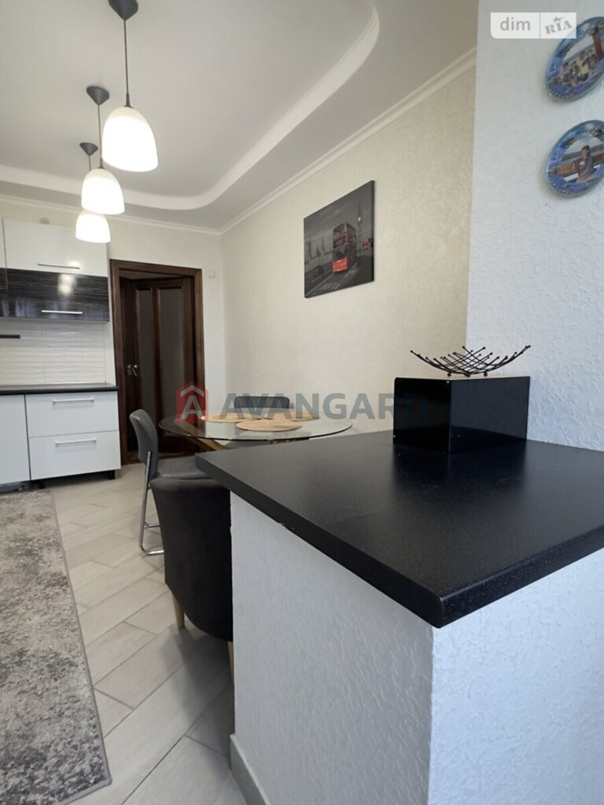 4 ��. ��������, 147/70/14 ��. �., 9/9 ������ ���� 6