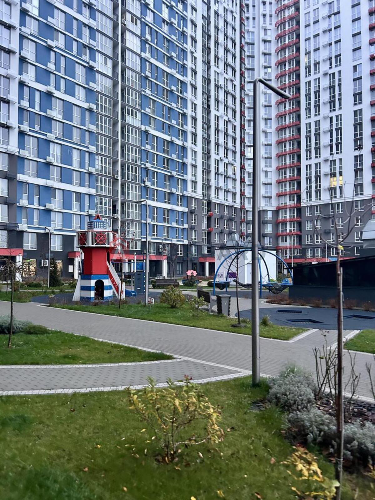 1 ��. ��������, 45/-/15 ��. �., 18/24 ������ ���� 3