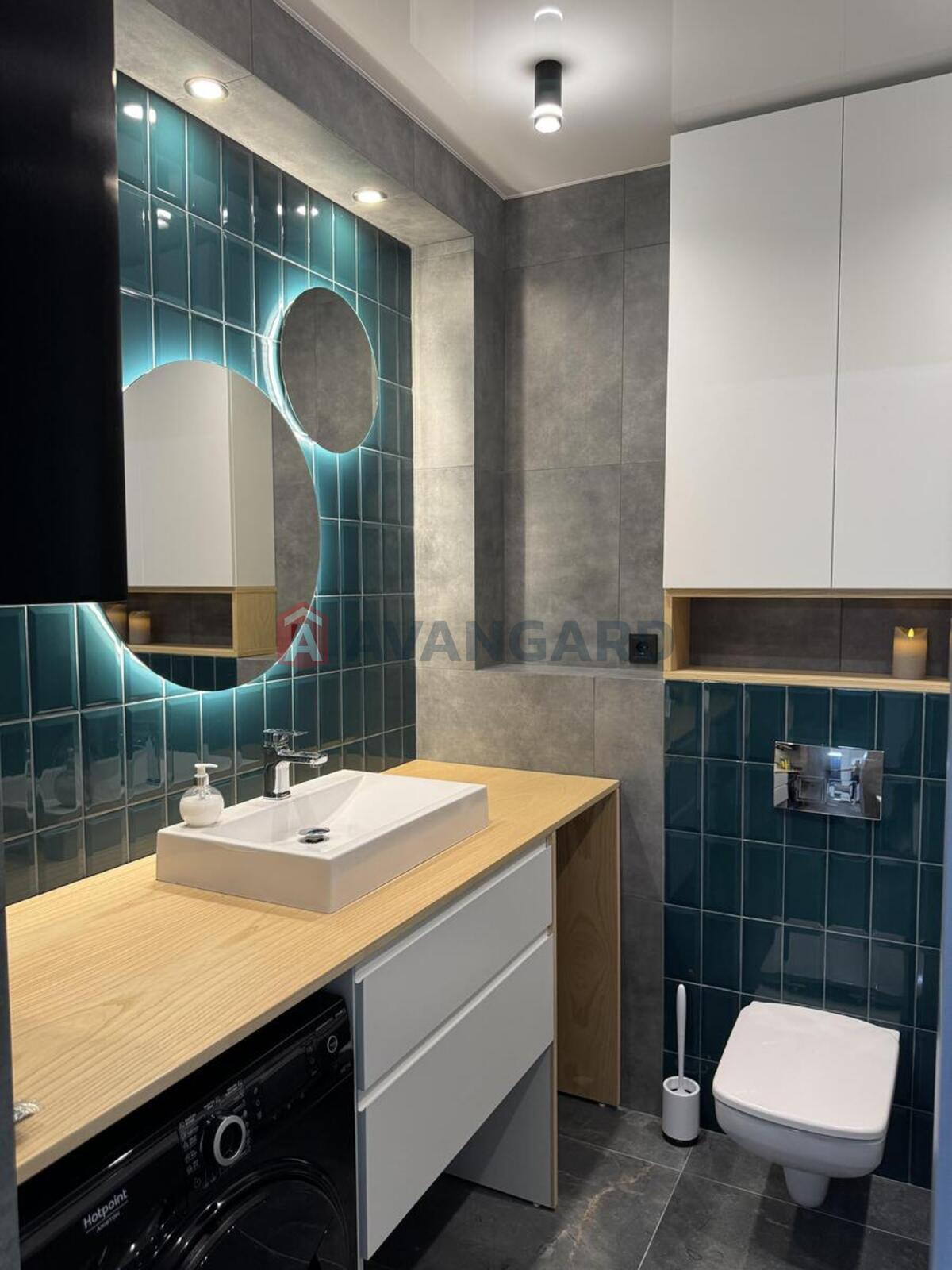 1 ����. ��������, 40/-/12 ��. �., 12/16 ���� ���� 17