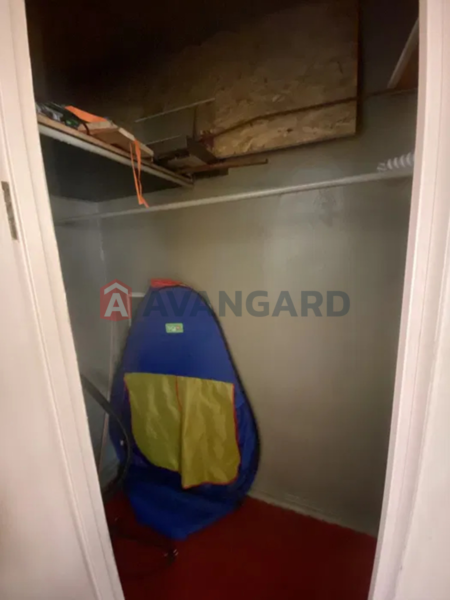 2 ��. ��������, 42/-/6 ��. �., 1/3 ������ ���� 18