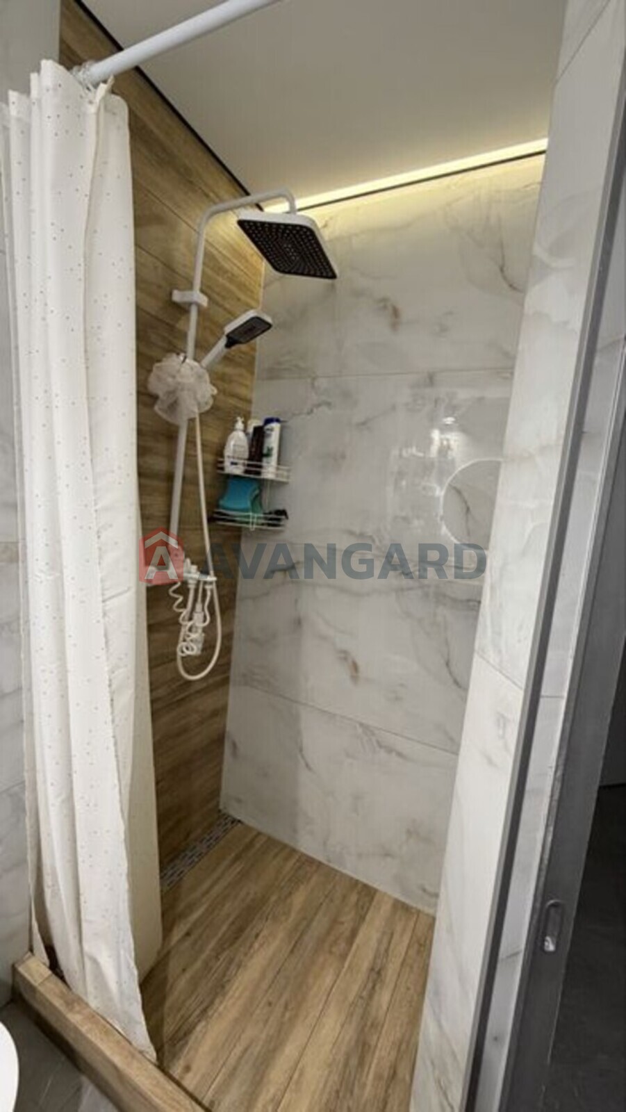 2 ��. ��������, 43/-/6 ��. �., 2/5 ������ ���� 8