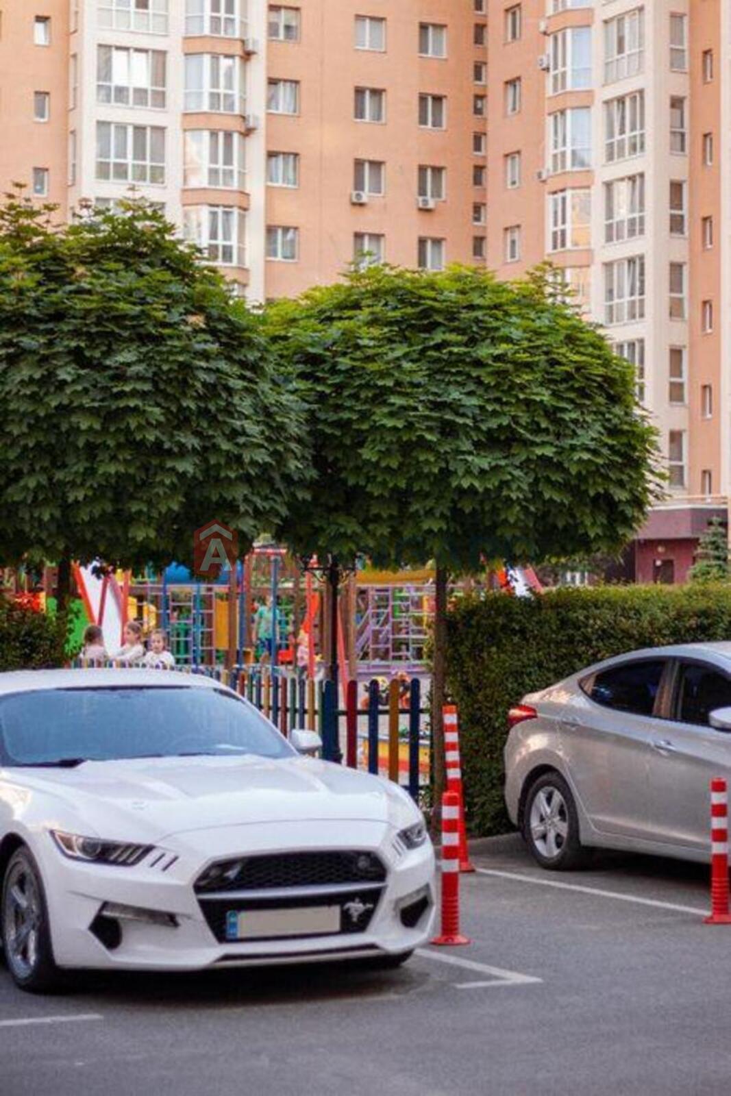 1 ��. ��������, 38/-/13 ��. �., 10/10 ������ ���� 11