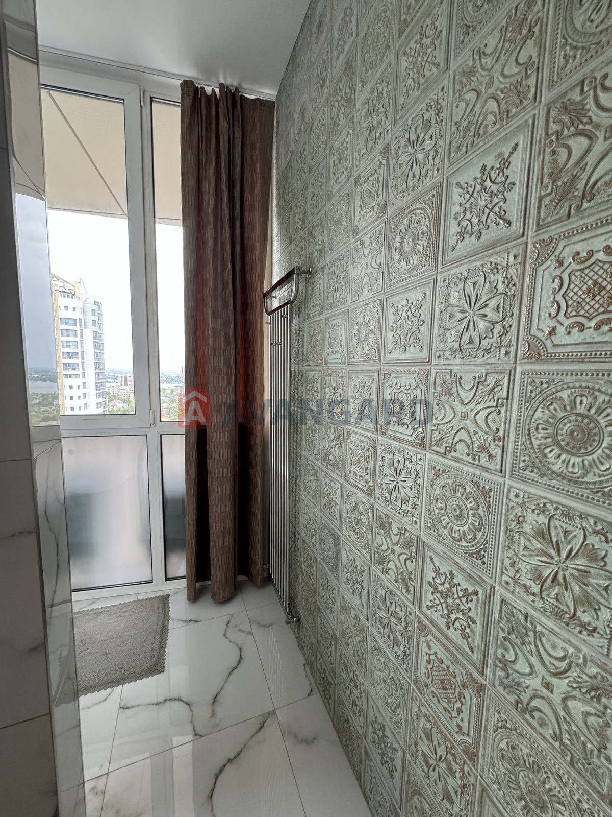 4 ��. ��������, 114/100/25 ��. �., 15/17 ������ ���� 5