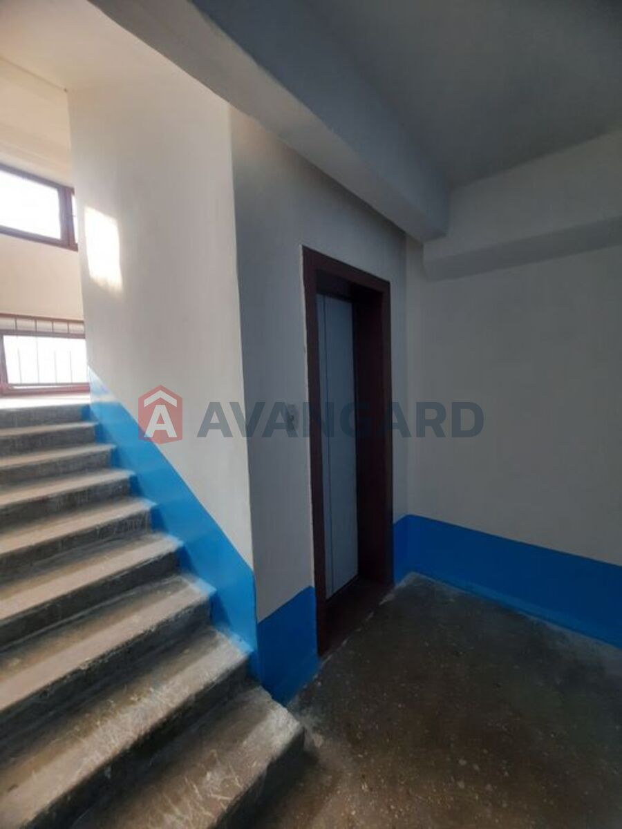 3 . , 68/42/8 . ., 6/9   7