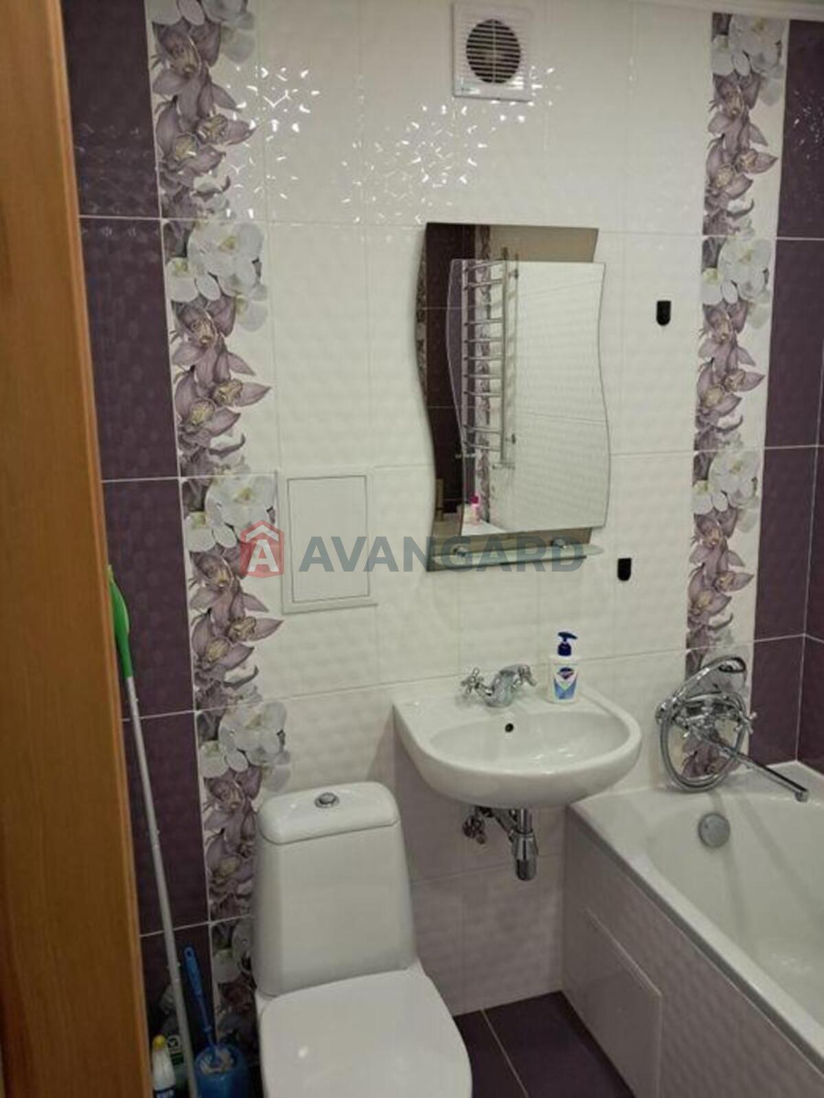 3 ��. ��������, 63/-/5 ��. �., 3/5 ������ ���� 7