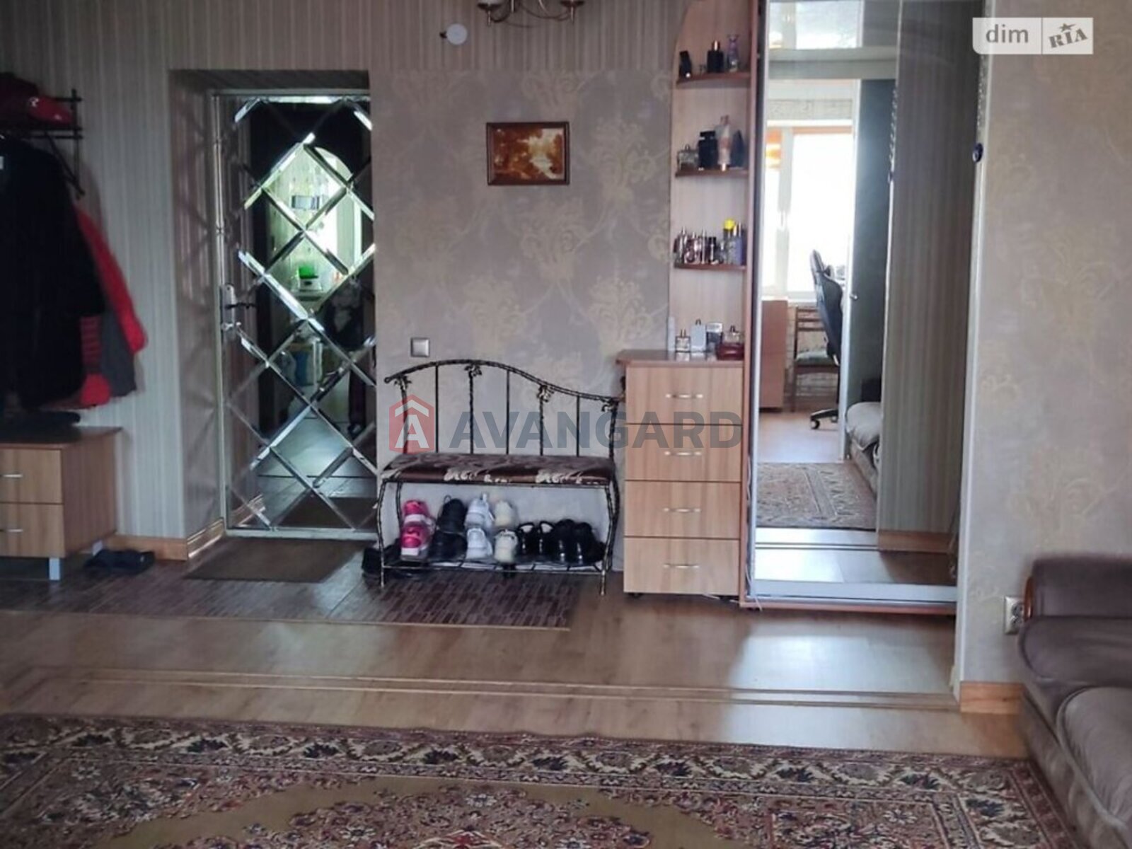 2 ����. ��������, 65/37/11 ��. �., 5/10 ���� ���� 4