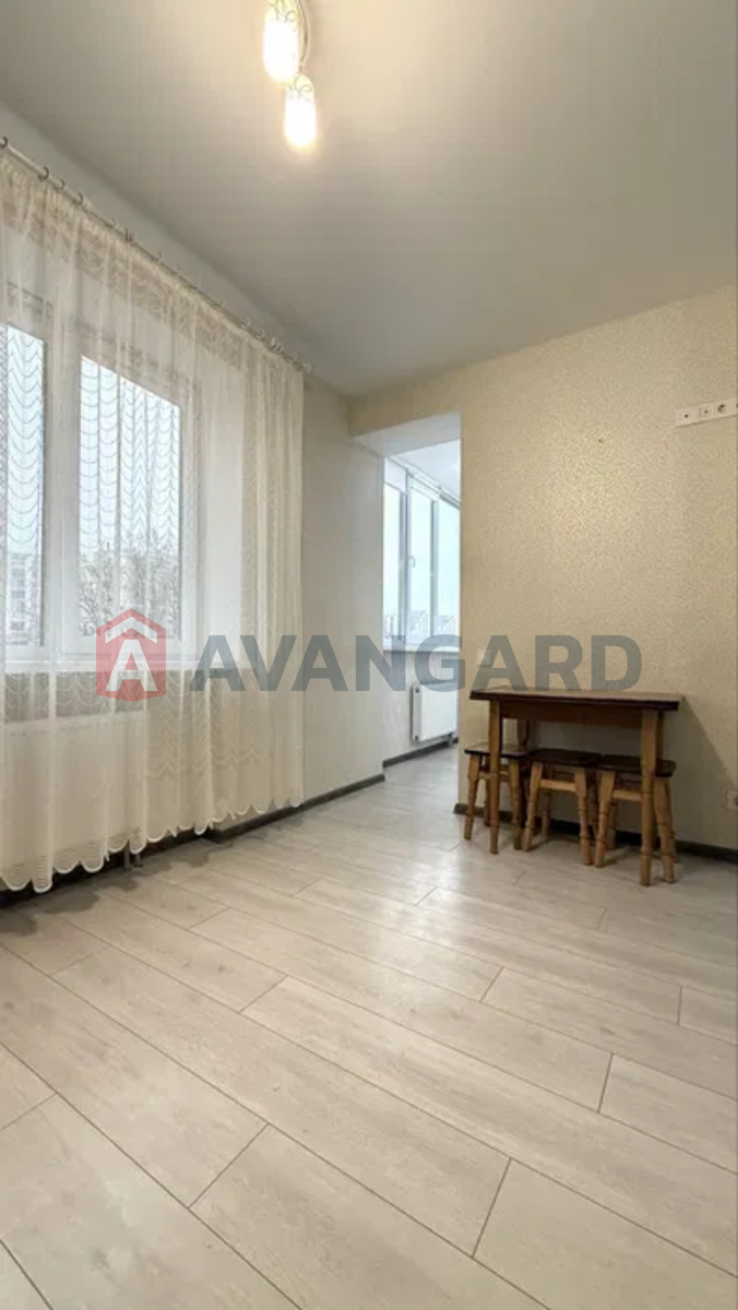 1 ��. ��������, 35/-/15 ��. �., 2/5 ������ ���� 6