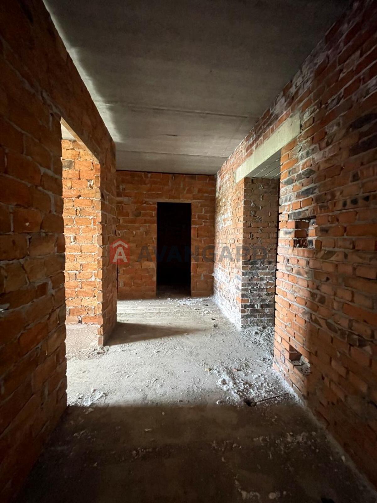 2 ��. ��������, 65/30/9 ��. �., 6/10 ������ ���� 5