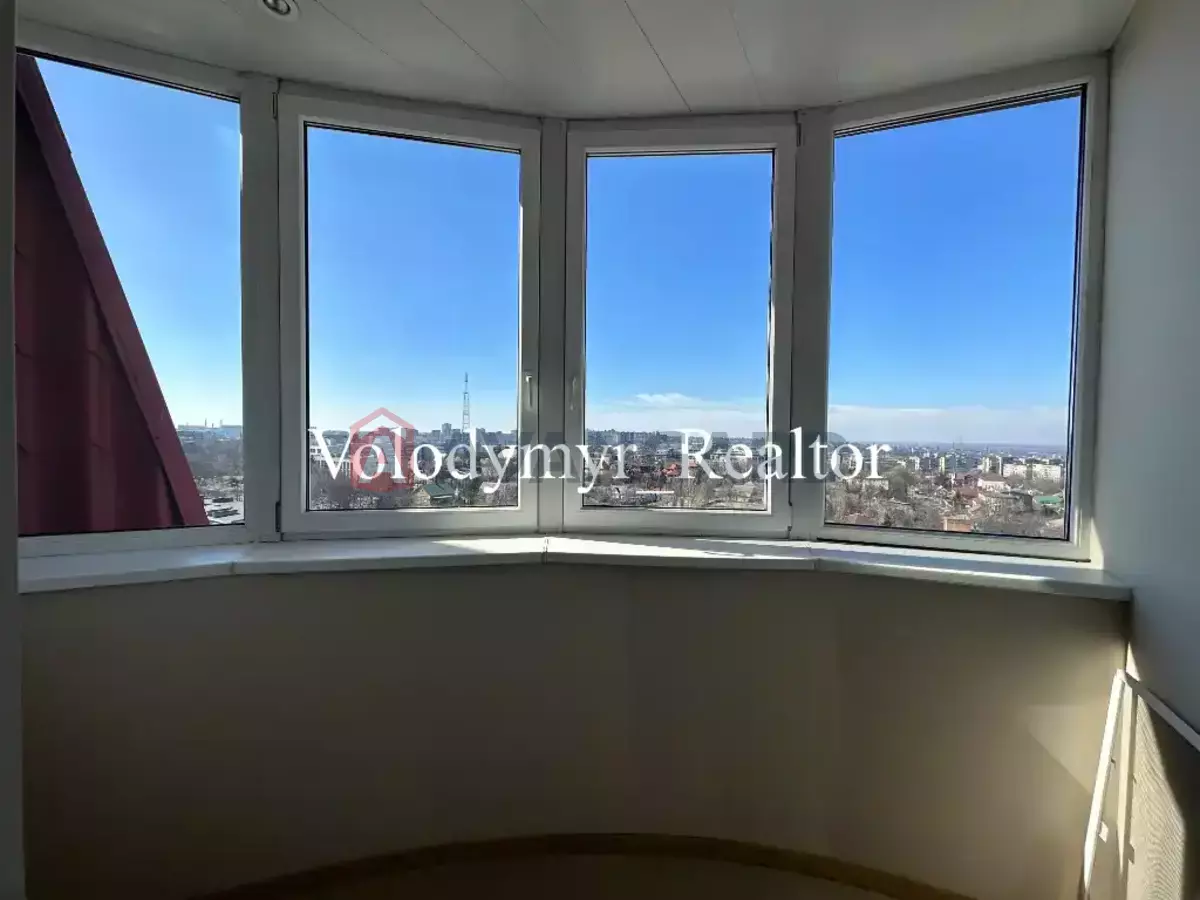 4 ����. ��������, 145/-/20 ��. �., 10/11 ���� ���� 19