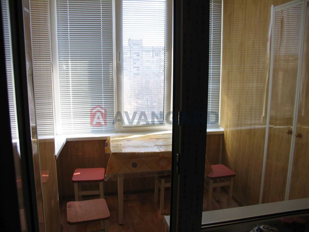 2 ��. ��������, 61/-/8,5 ��. �., 6/16 ������ ���� 11