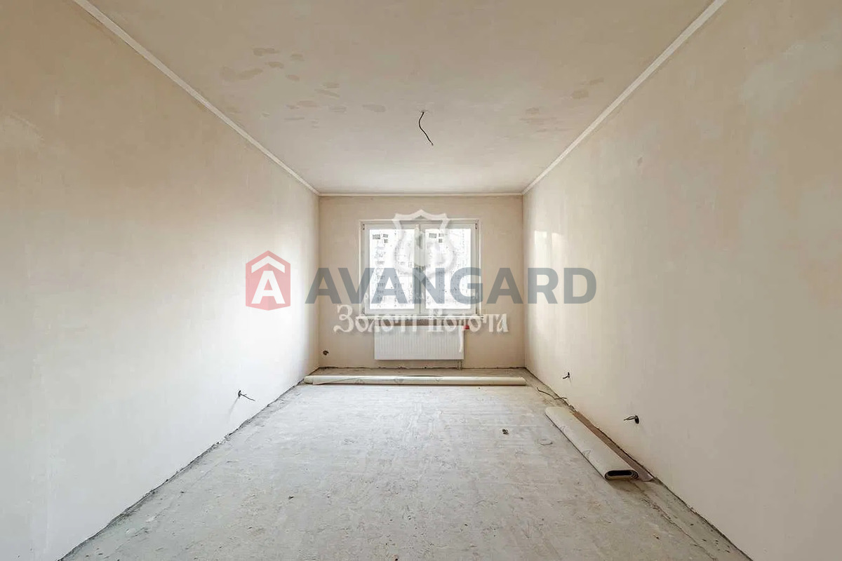 3 ����. ��������, 81/-/8 ��. �., 7/24 ���� ���� 1