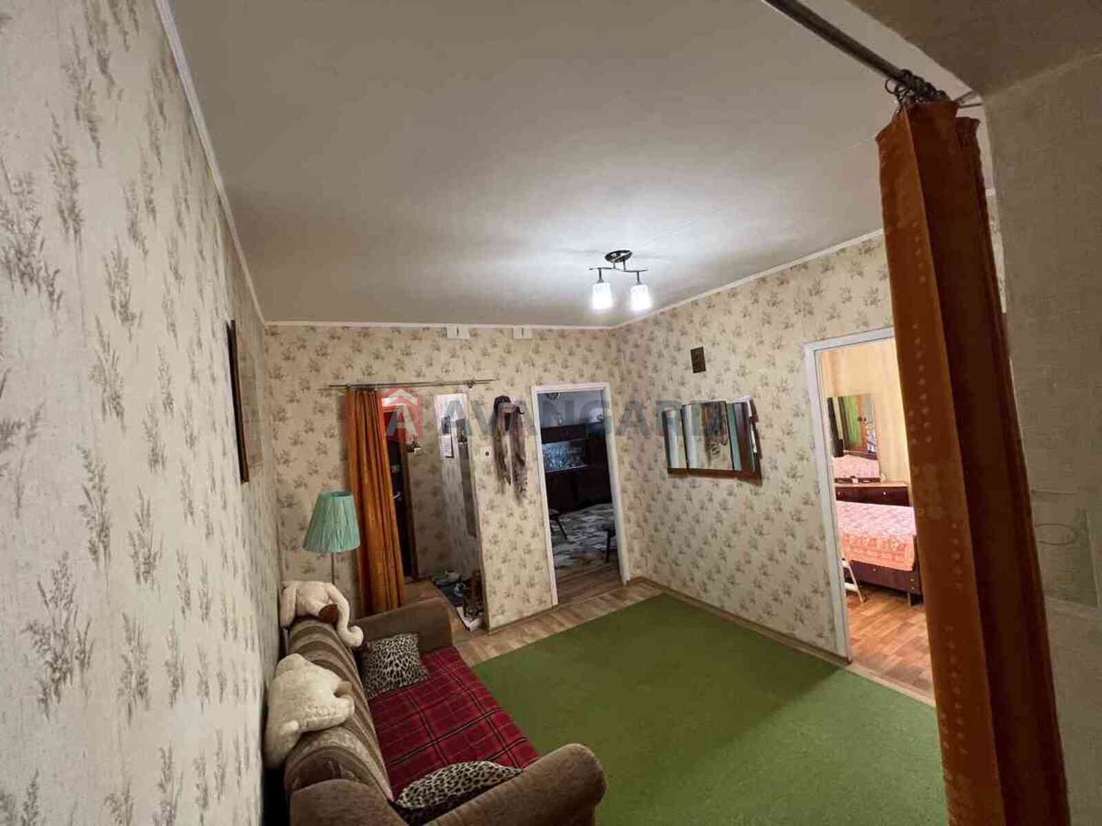 3 ��. ��������, 74/43/8 ��. �., 4/14 ������ ���� 5