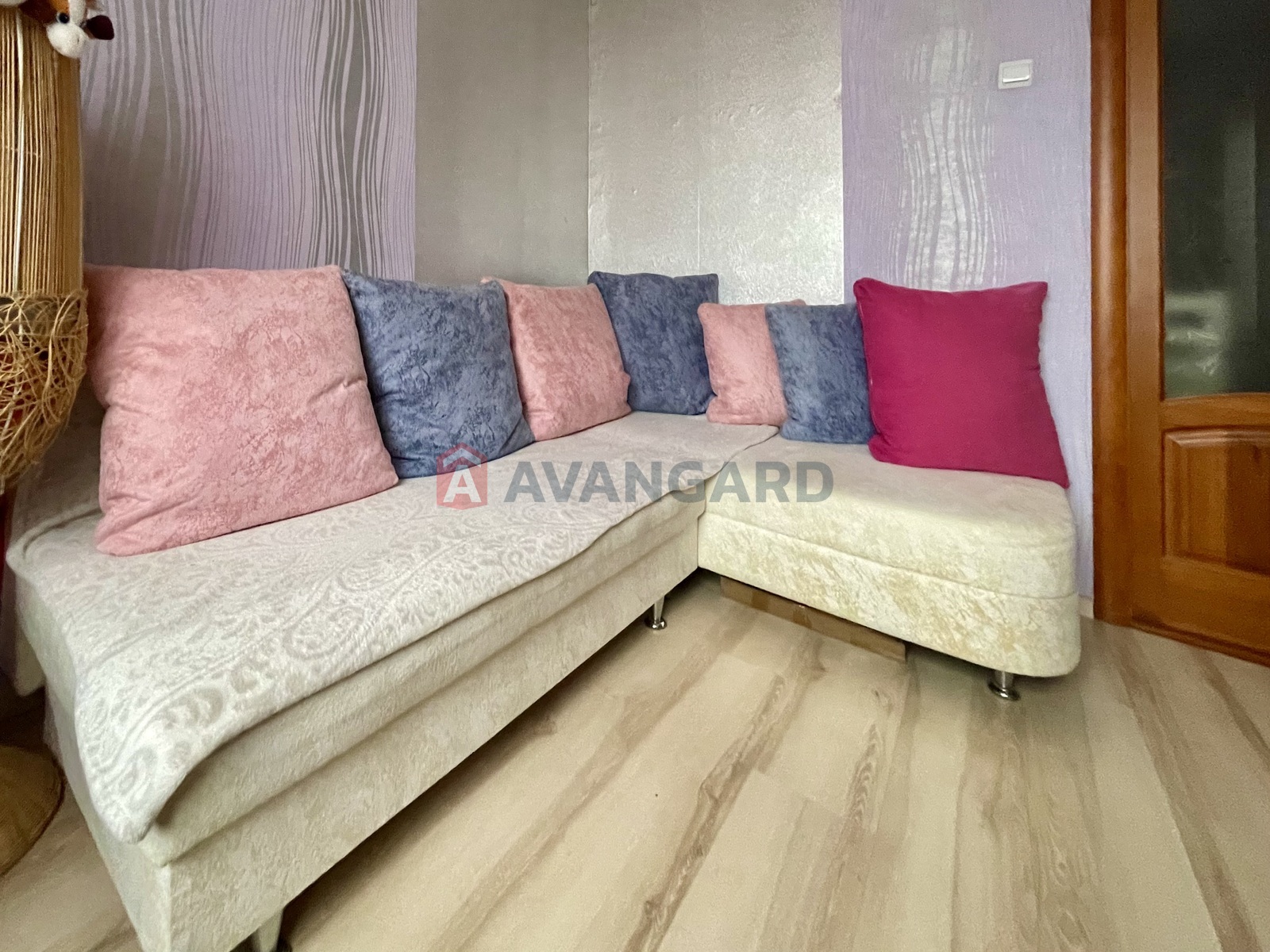 3 ����. ��������, 66/-/9 ��. �., 5/10 ���� ���� 3